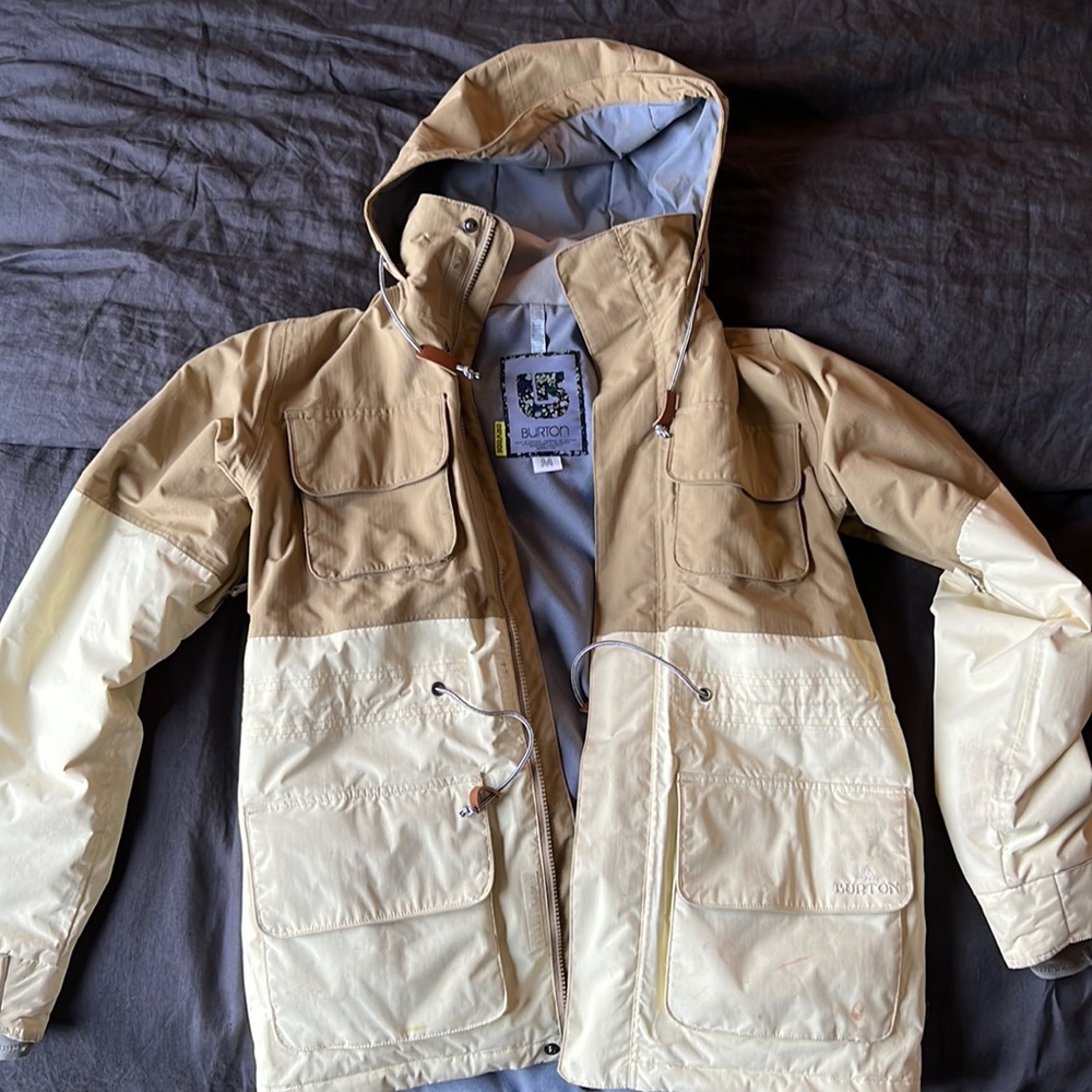 Burton Women’s Ski/Snowboarding Jacket